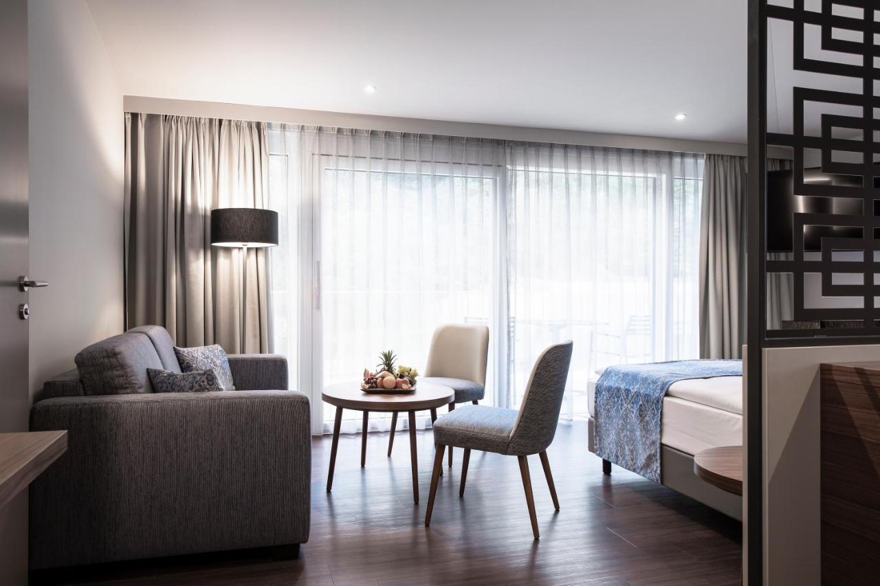 Nuhr Medical - Hotel & Restaurant Senftenberg Buitenkant foto